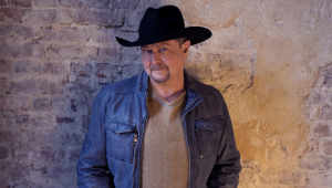 Image of Tracy Lawrence